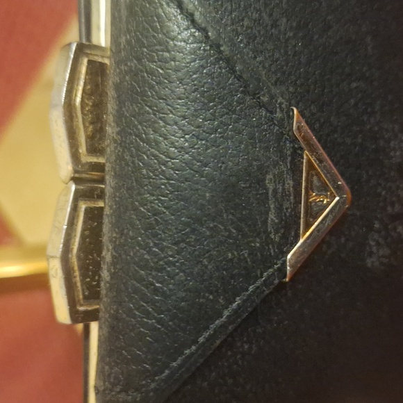 Vintage YSL Compact Kiss Lock Leather Bifold Wallet - Picture 6 of 10